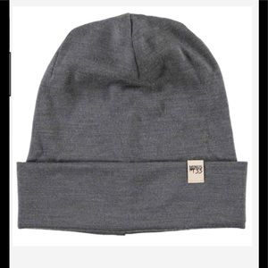 Brand new Minus 33 100% merino wool ridge cuff beanie midweight charcoal gray